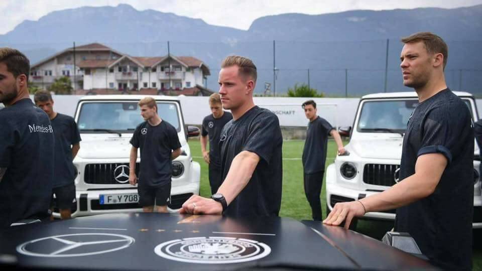 "بالصور" مرسيدس G-Class 2019 هدية لكل لاعب بالمنتخب الألماني تحفيزاً لهم 19
