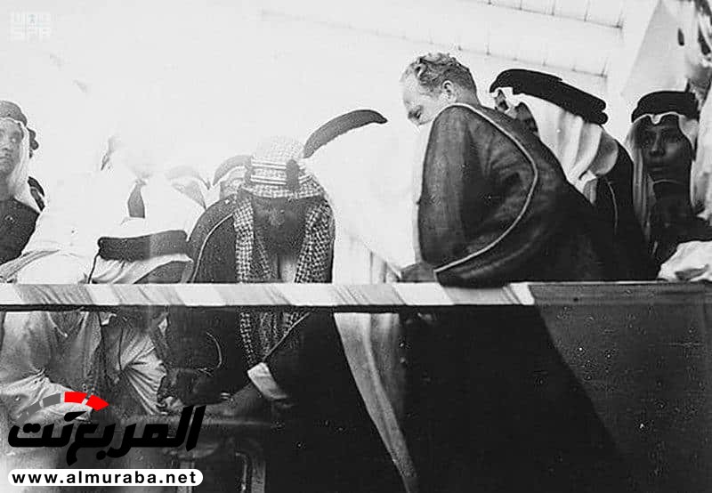 "بالصور" أول ناقلة نفط دشّنت في 1939 على يد الملك عبد العزيز رحمه الله 16
