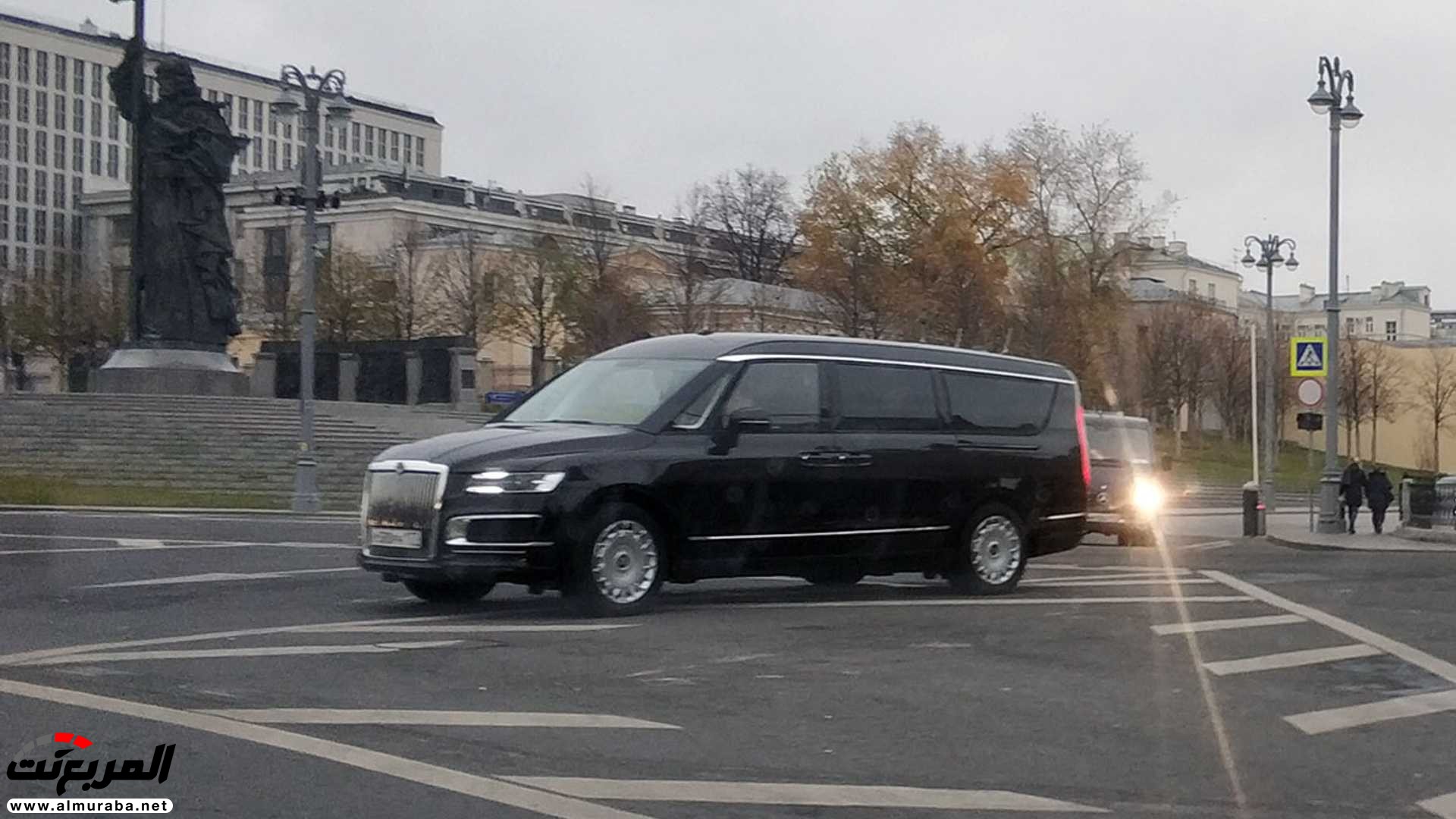 ميني فان الرئيس بوتين تظهر لأول مرة بالقرب من قصر الكرملين 9
