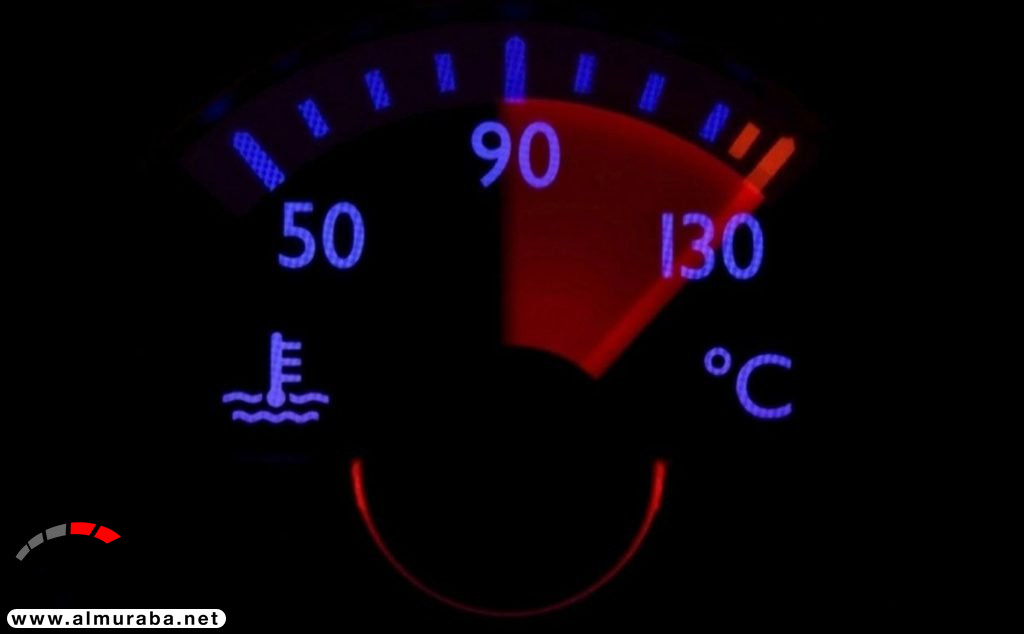 كيفية تبريد محرك السيارة عند ارتفاع حرارته 11