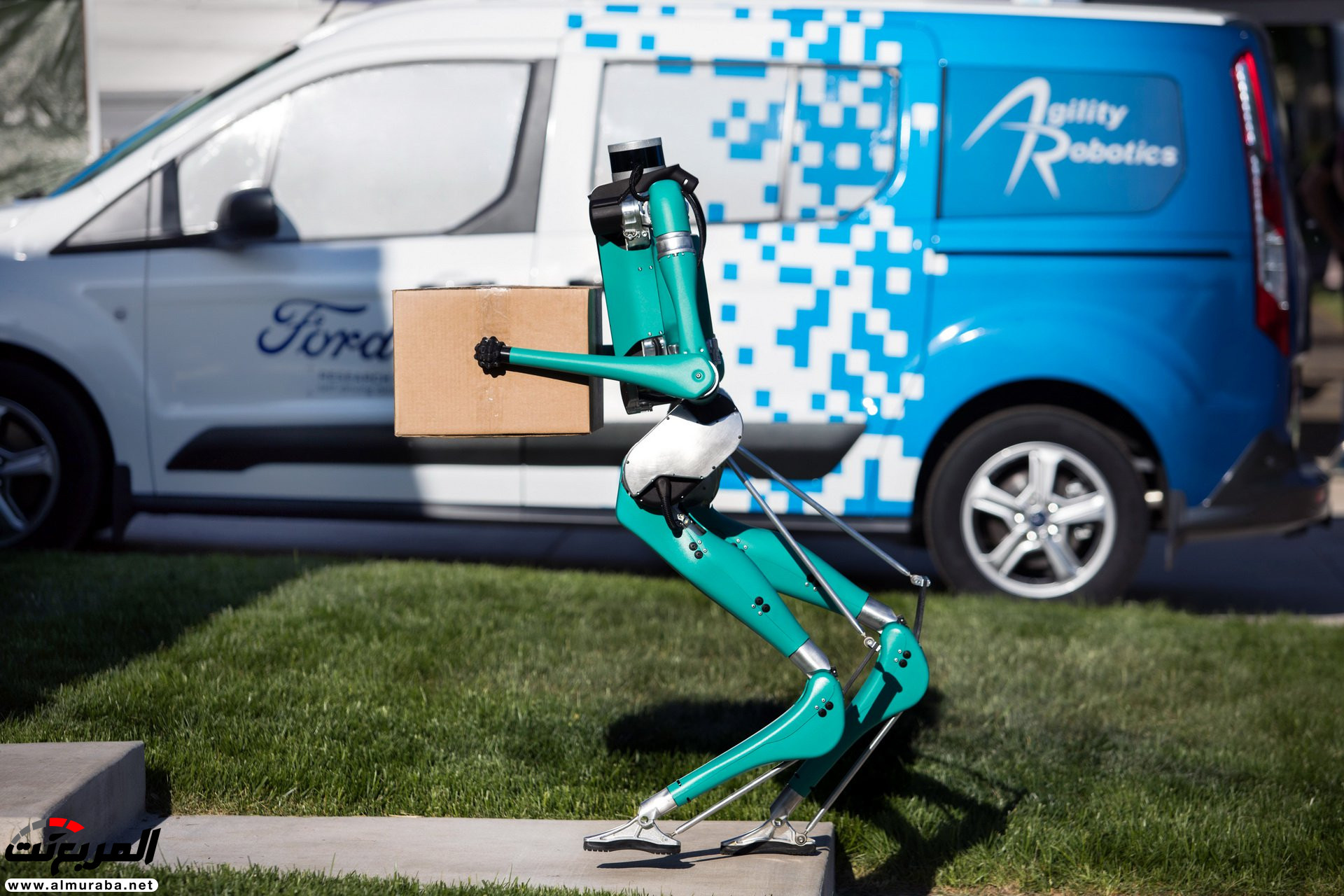 "بالفيديو والصور" فورد طورت روبوت يوصّل الطلبيات للمنازل 25