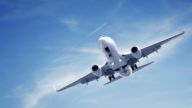 كيفية معرفة المسافر وقت الأذان أثناء تحليق الطائرة في الجو 3
