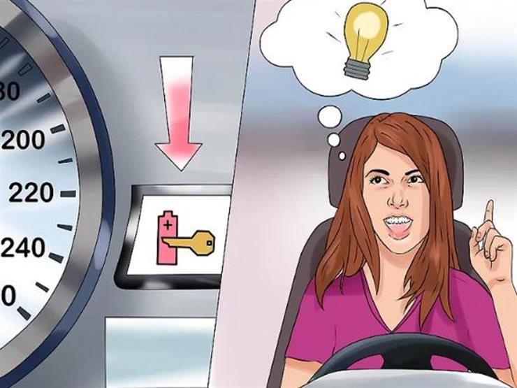 ما يجب فعله عند إضاءة علامة البطارية في السيارة في طبلون السيارة 18