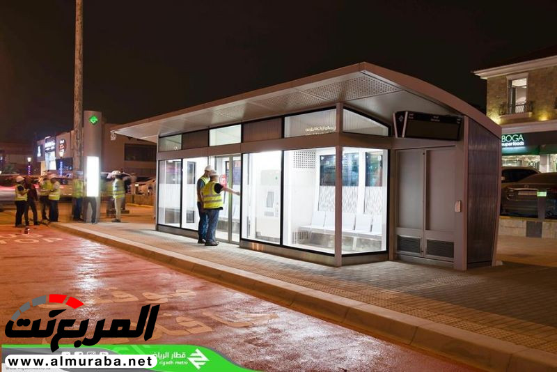 "بالصور" البدء في تركيب محطات حافلات الرياض تمهيدا للانطلاق التجريبي 3