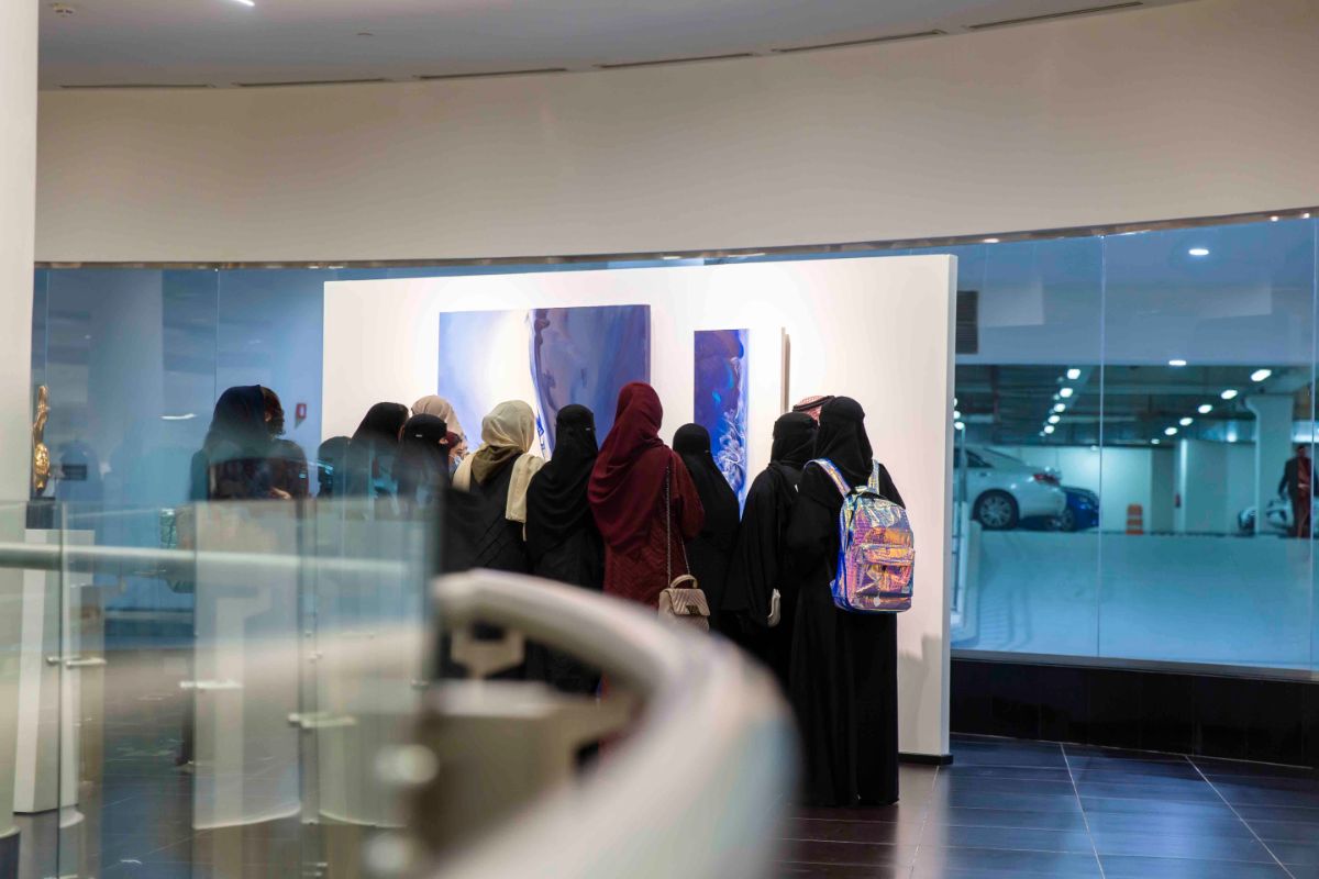 "41 صورة" شاهد افتتاح المعرض الفني آرت لكزس في الرياض 92