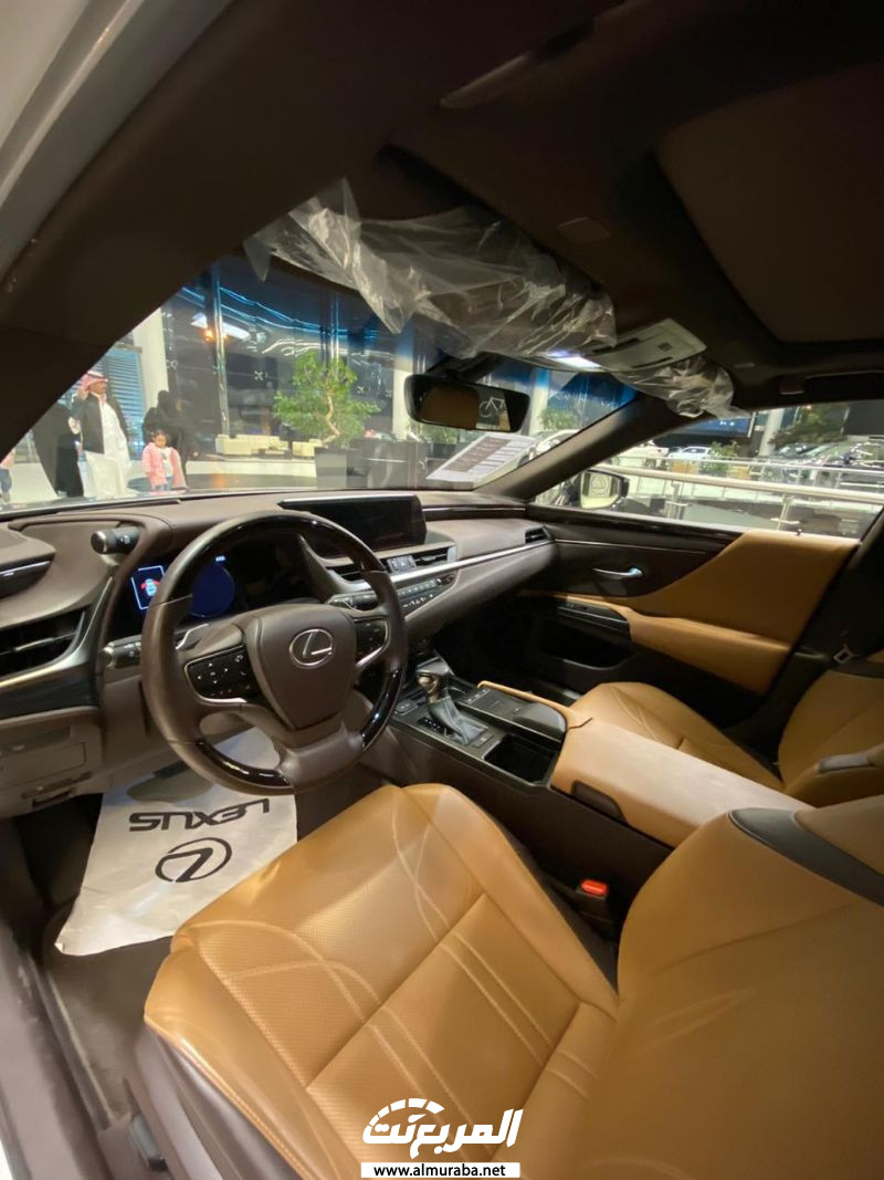 مواصفات لكزس es اي اس 2020 في السعودية Lexus ES 3