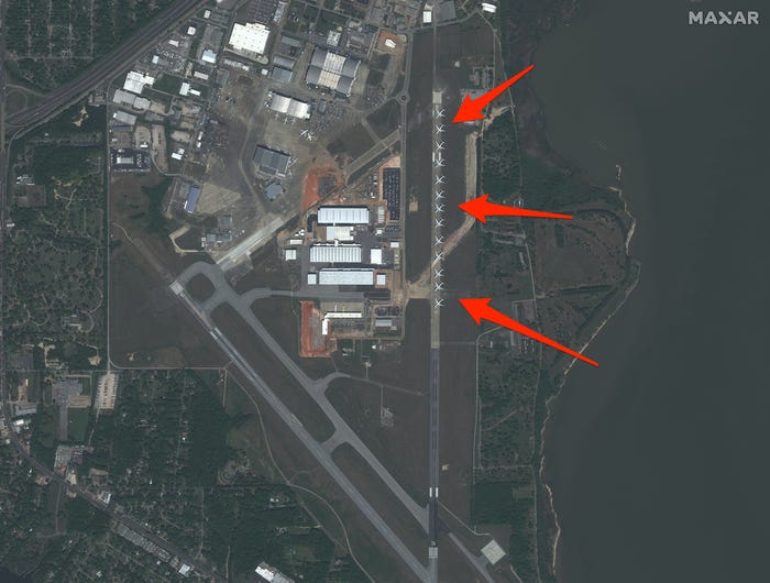 صور للطائرات المركونة في المطارات مع توقف الرحلات الجوية 36