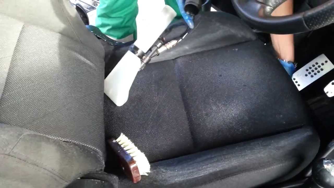 مناطق عليك تنظيفها جيداً في سيارتك للوقاية من الأمراض 19