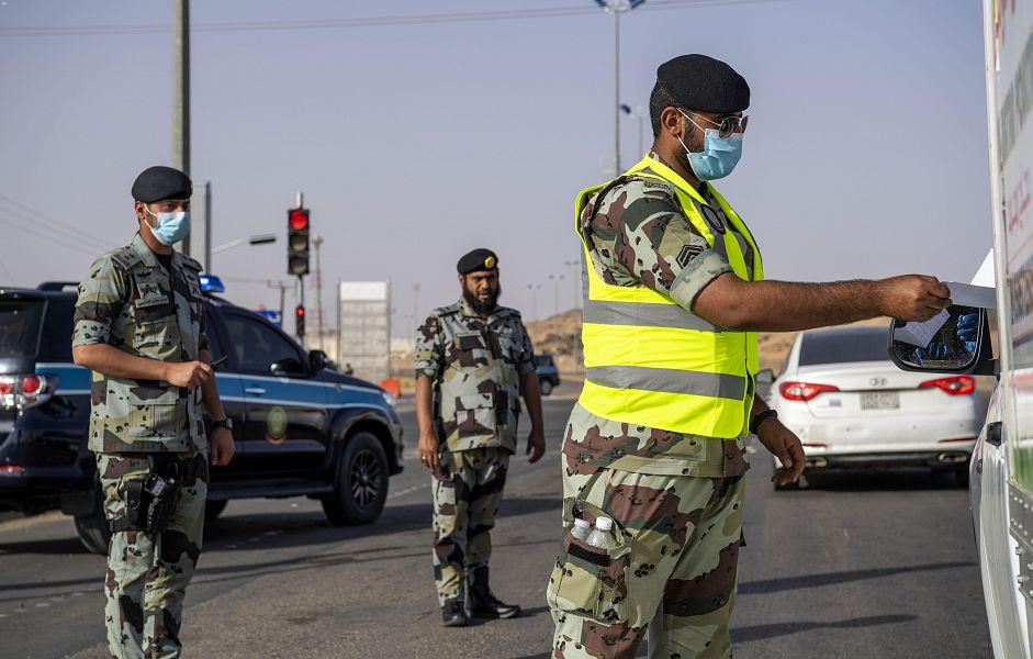"بالصور" مدن المملكة تشهد إلتزام المواطنين والمقيمين بقراري منع التجول وتقديمه 23