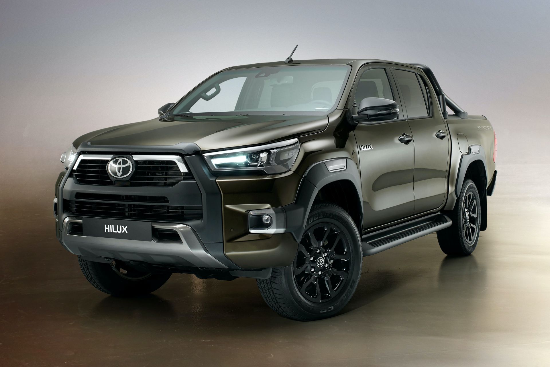 سعر تويوتا هايلكس 2021 في السعودية Toyota Hilux 2