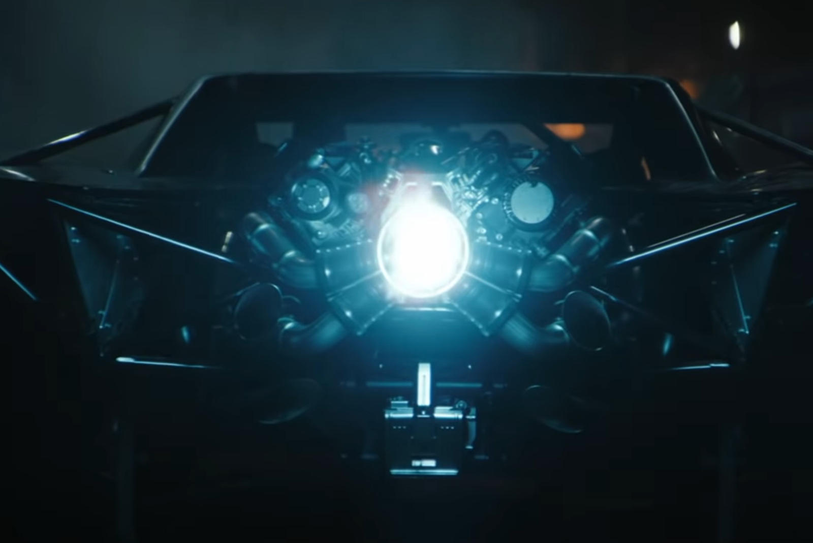 سيارة باتموبيل الجديدة تظهر في إعلان فيلم باتمان القادم 21