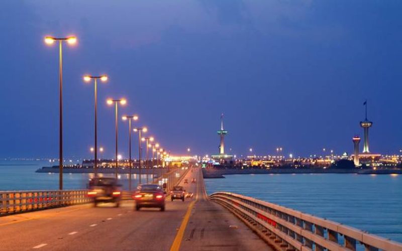 تعرف على اجراءات دخول القادمين إلى البحرين عبر جسر الملك فهد