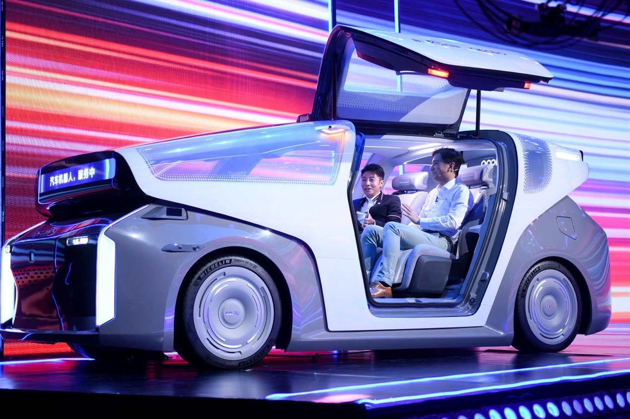شركة بايدو الصينية تكشف عن مركبة “روبوكار” ذاتية بالكامل