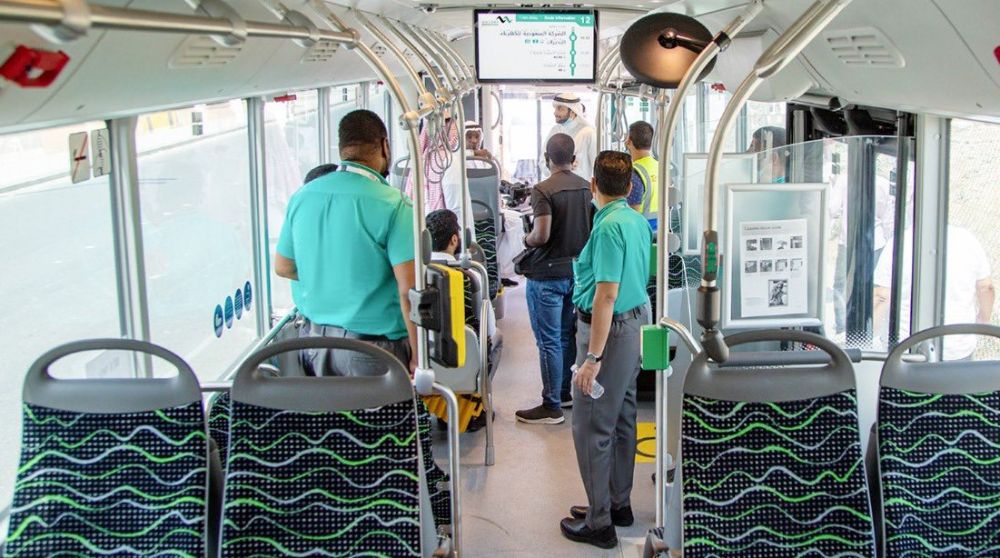 "تطوير مكة" بدء الاختبارات التجريبية التشغيلية لحافلات النقل العام بمكة عبر المسار السابع 1