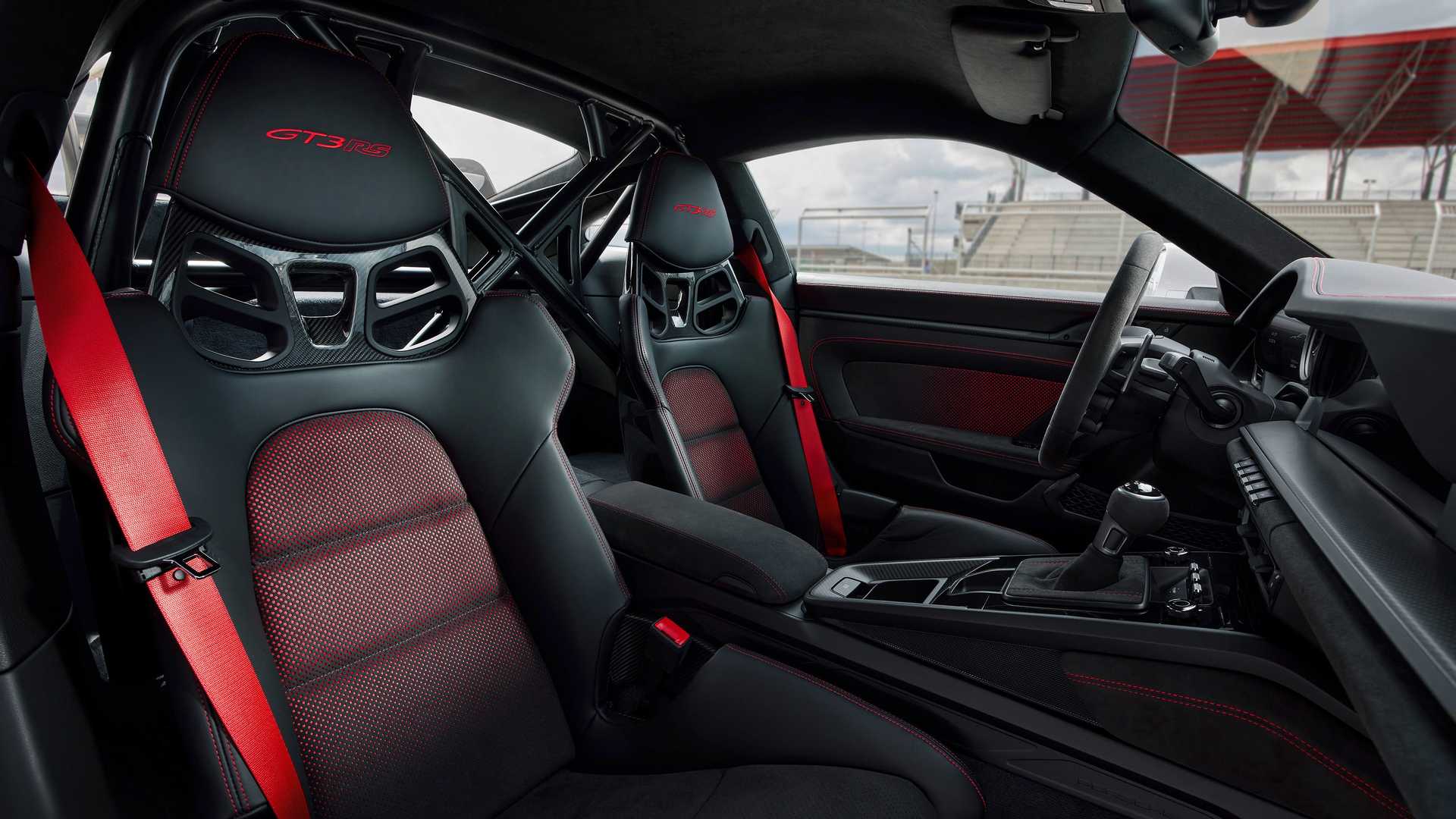 بورش تكشف عن GT3 RS 911 موديل 2023 الجديد كلياً 9