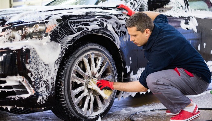 نصائح عليك اتباعها عند غسل سيارتك بنفسك
