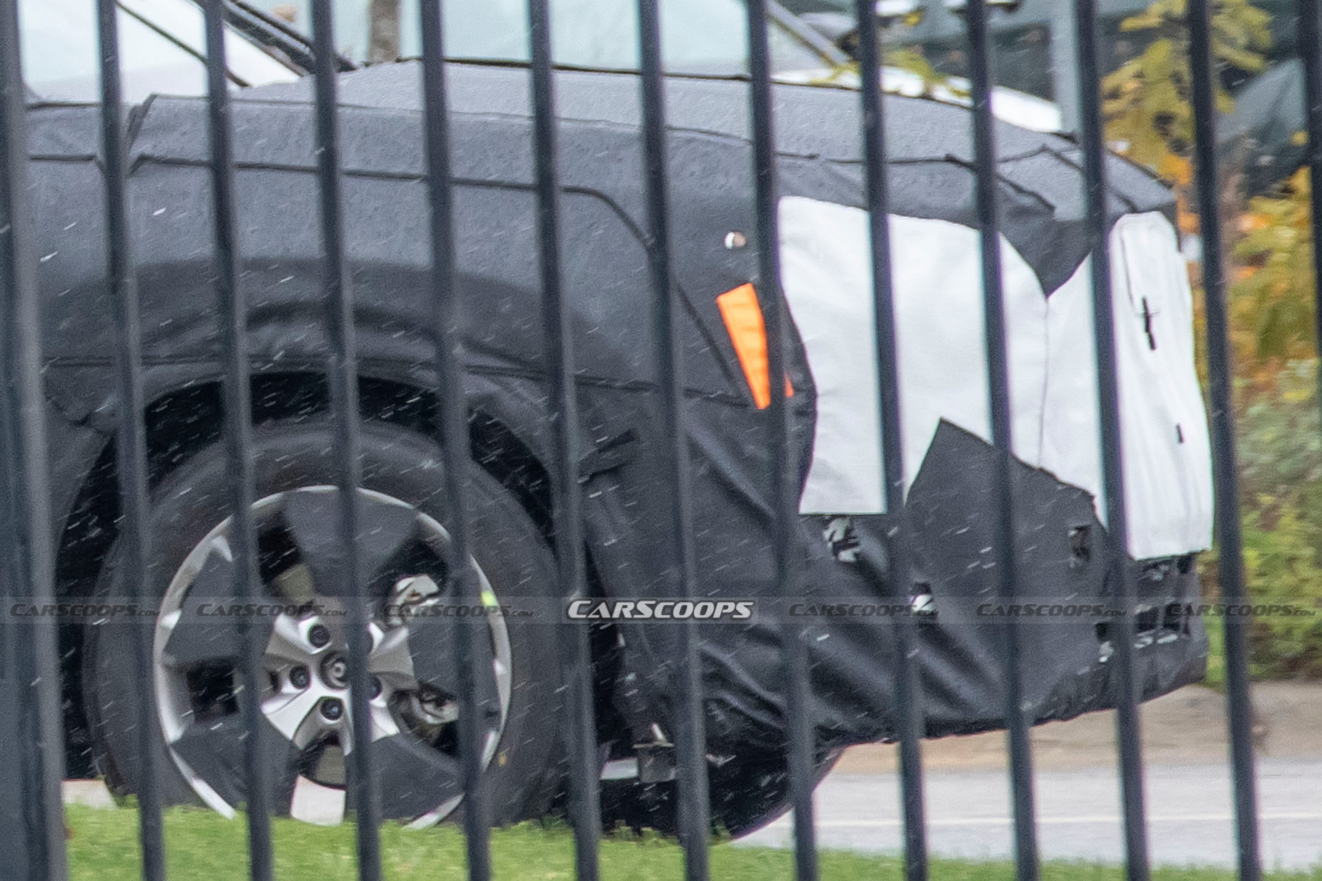 تويوتا جراند هايلاندر SUV الجديدة تظهر أثناء تجوالها في أمريكا لأول مرة 16