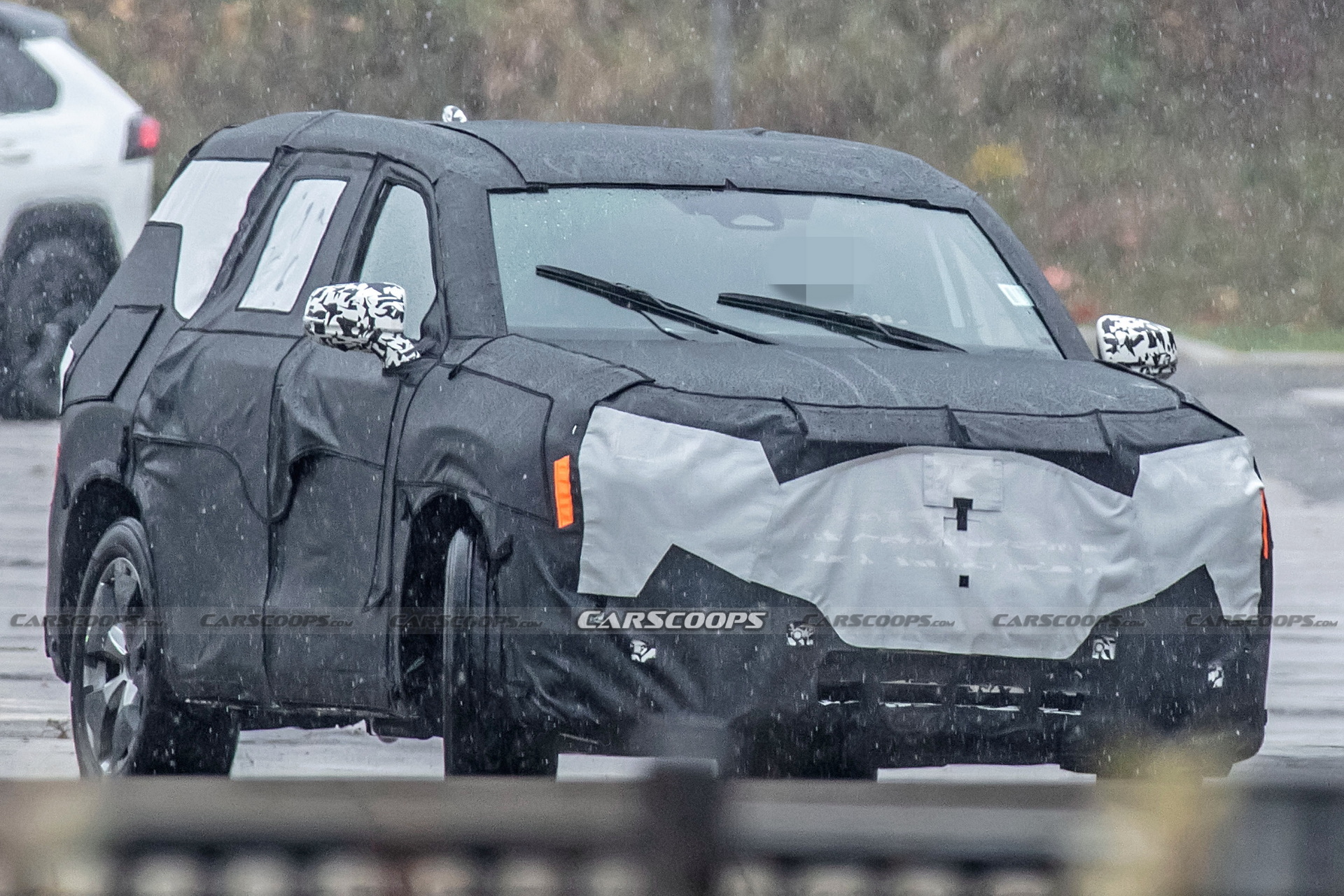 تويوتا جراند هايلاندر SUV الجديدة تظهر أثناء تجوالها في أمريكا لأول مرة 1