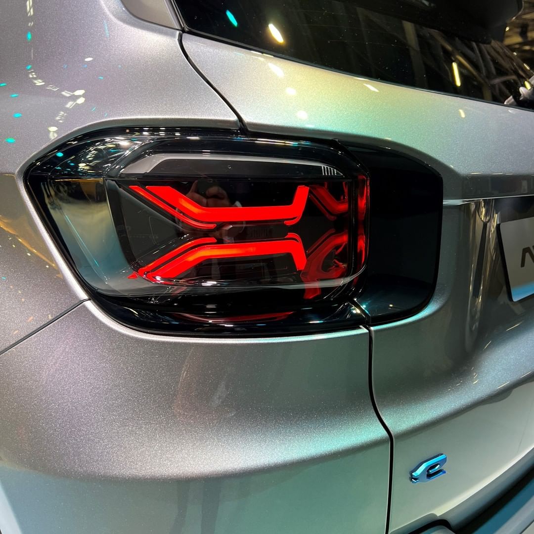 تدشين جيب افنجر 2023 في معرض باريس كأول سيارة كهربائية للعلامة 57