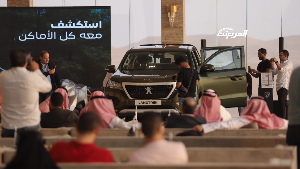 المجدوعي بيجو تطلق سيارة لاند تريك الجديدة كلياً في السعودية 2