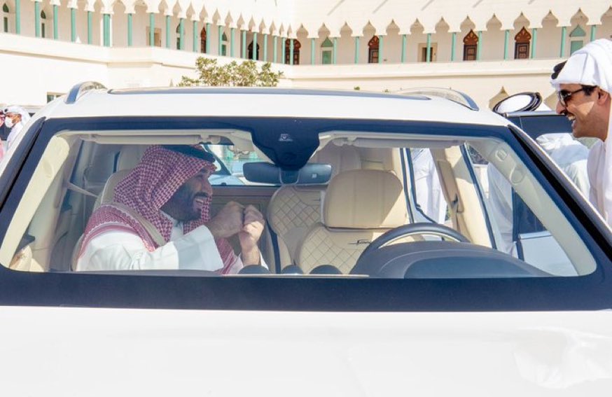 صور سيارات أمير قطر الشيخ تميم بن حمد ومعلومات عن تكلفة كأس العالم 2022 2