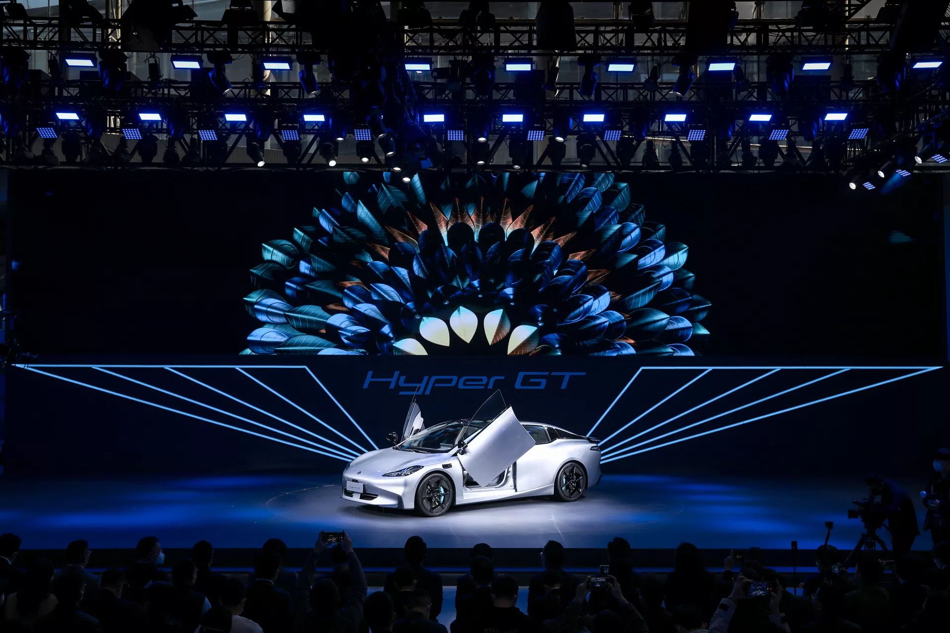 جي ايه سي هايبر GT الجديدة هي السيارة الإنتاجية الأكثر انسيابية في العالم 41