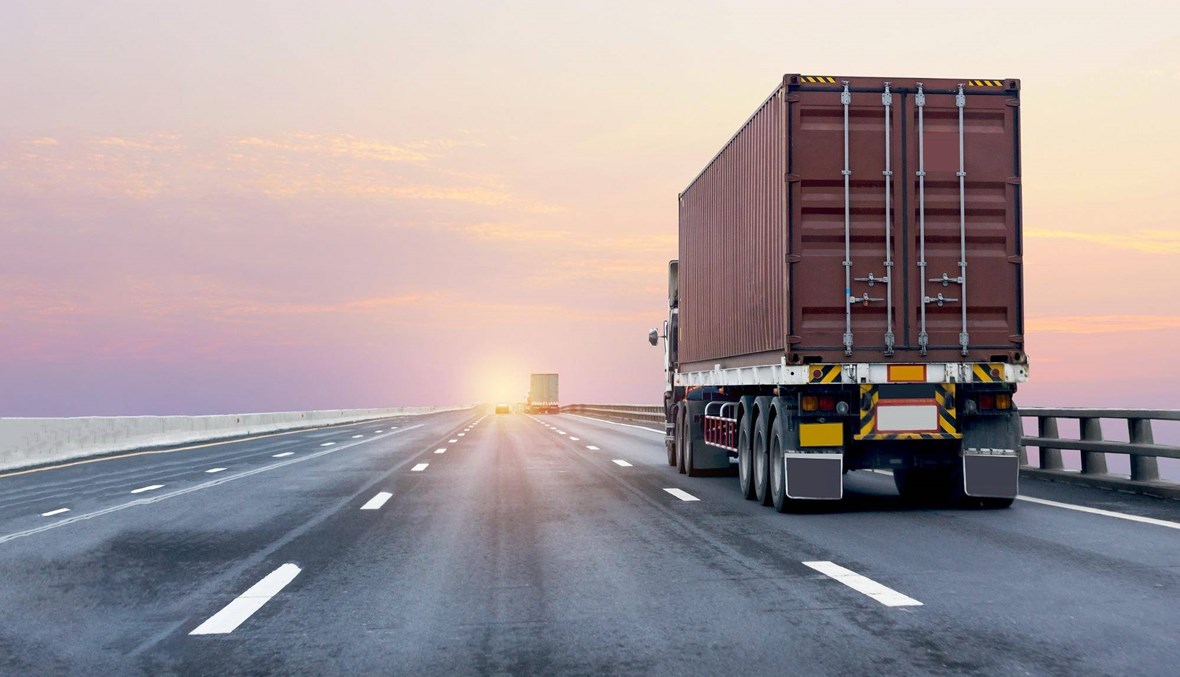 “النقل” يعلن تنظيم دخول الشاحنات للرياض بمواعيد مسبقة ومحددة