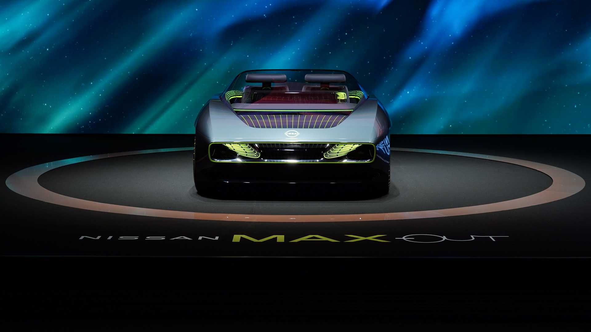 نيسان "ماكس اوت" الجديدة ستمهد لمستقبل السيارات الرياضية للعلامة 15