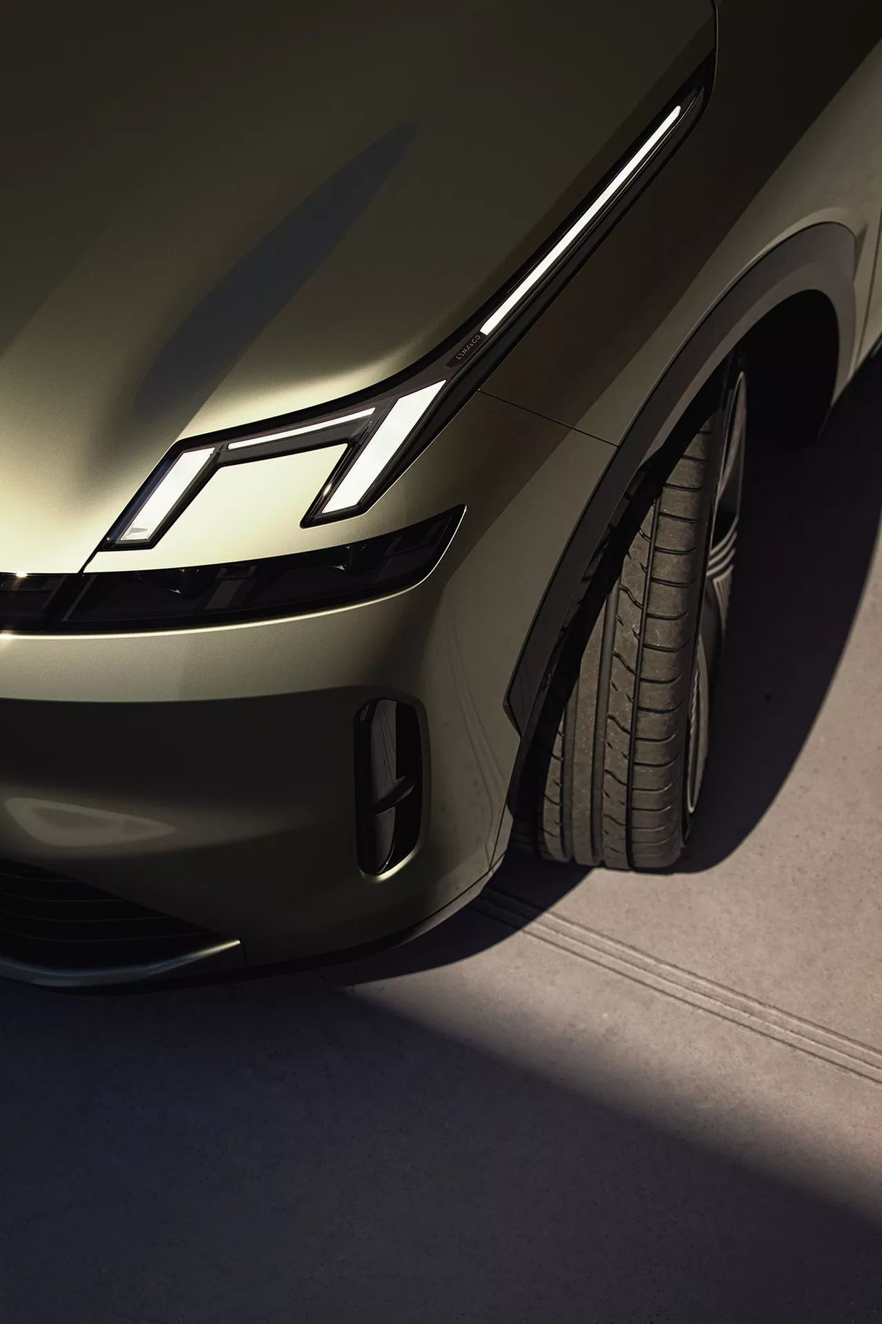 لينك اند كو تكشف عن تصميم سيارة 08 SUV الجديدة كلياً 7