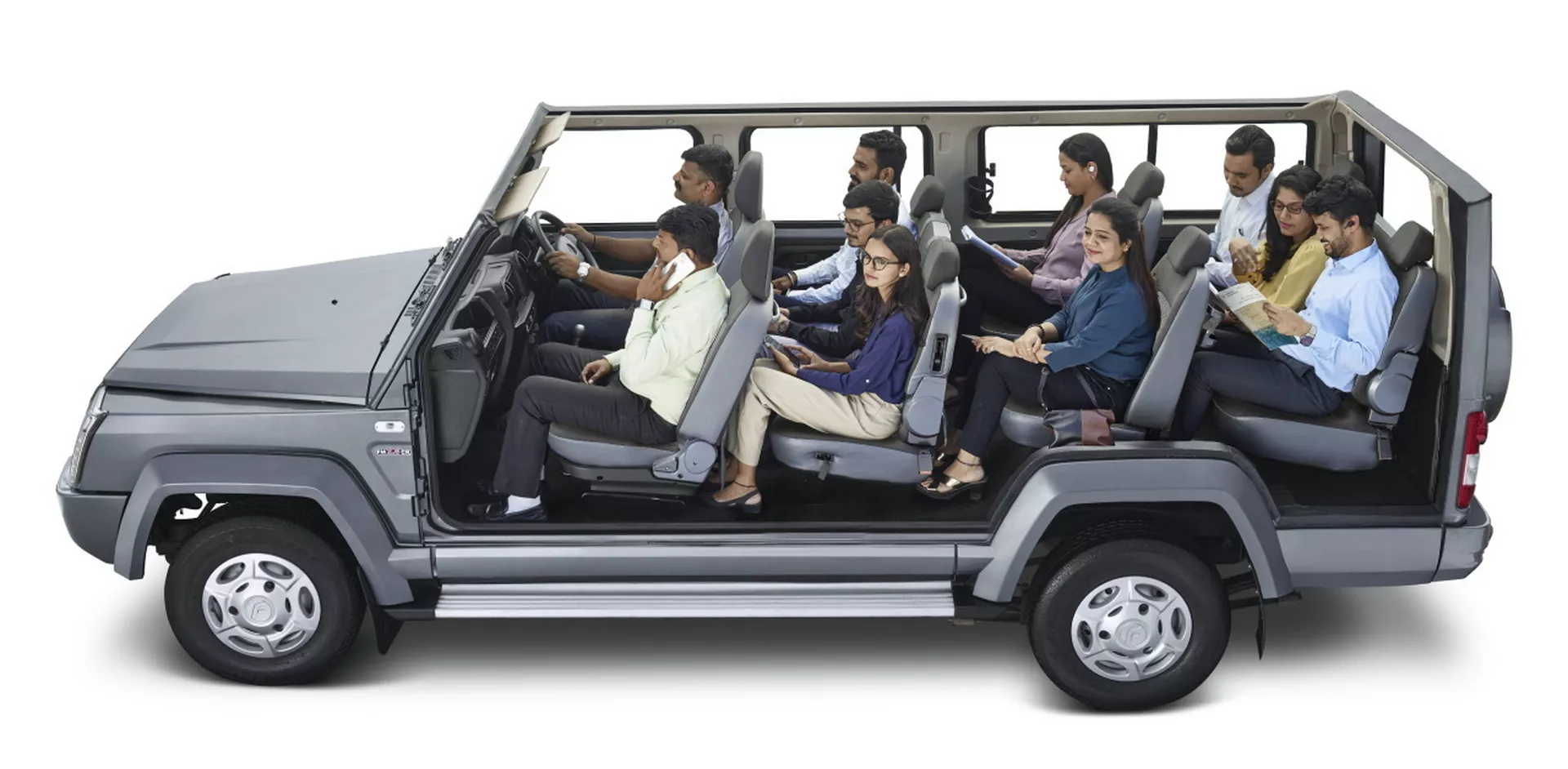 انطلاق SUV هندية عملاقة بـ 10 مقاعد وتصميم مستوحى من سيارات جي كلاس القديمة 2