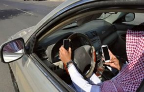 “المرور” يوضح 5 تأثيرات خطيرة لاستخدام الهاتف أثناء القيادة