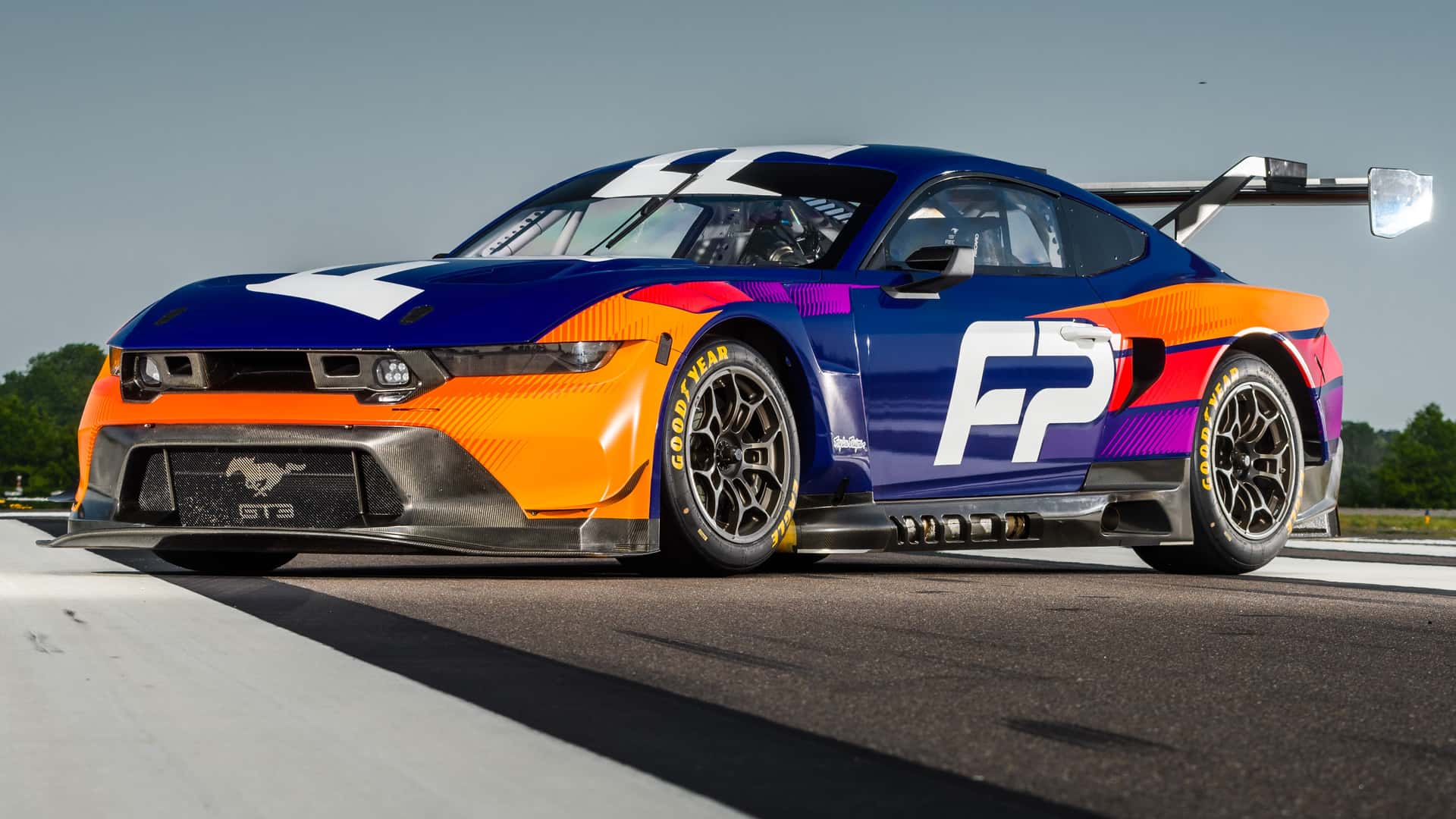 فورد تكشف عن موستنج GT3 الجديدة بتعديلات حصرية للمشاركة في سباق لومان للتحمل 1