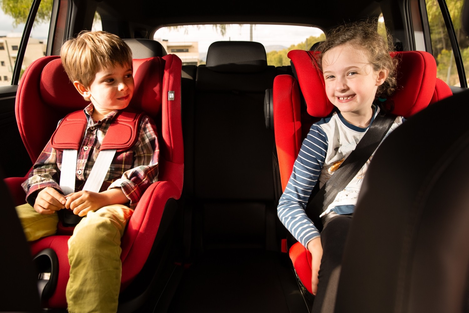 "الصحة" توضح ضوابط اختيار مقاعد الأطفال بالسيارات 2