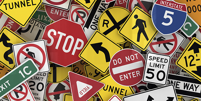 "المرور": معرفة الإشارات والعلامات المرورية تحقق القيادة الآمنة 2