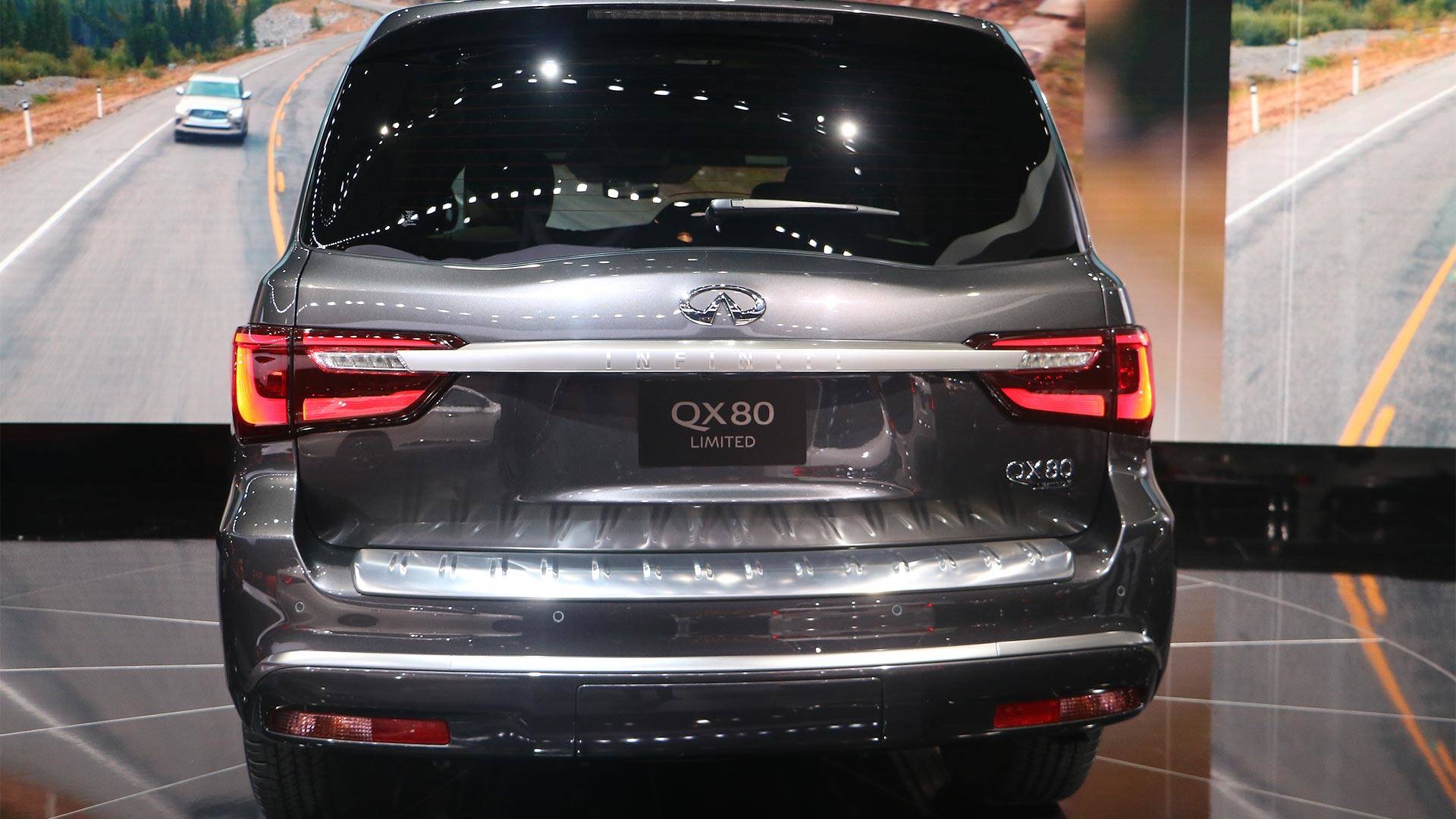 تعرف على أسعار انفنتي QX80 2019 في سوق السيارات المستعملة 3