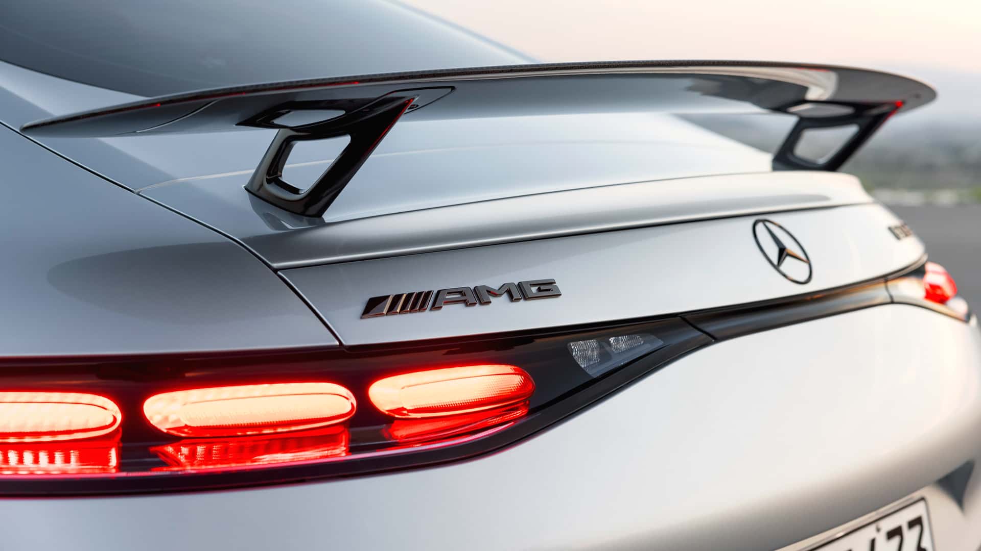 مرسيدس AMG GT 2024 كوبيه الجديدة تنطلق رسمياً بقوة قصوى 577 حصان 27
