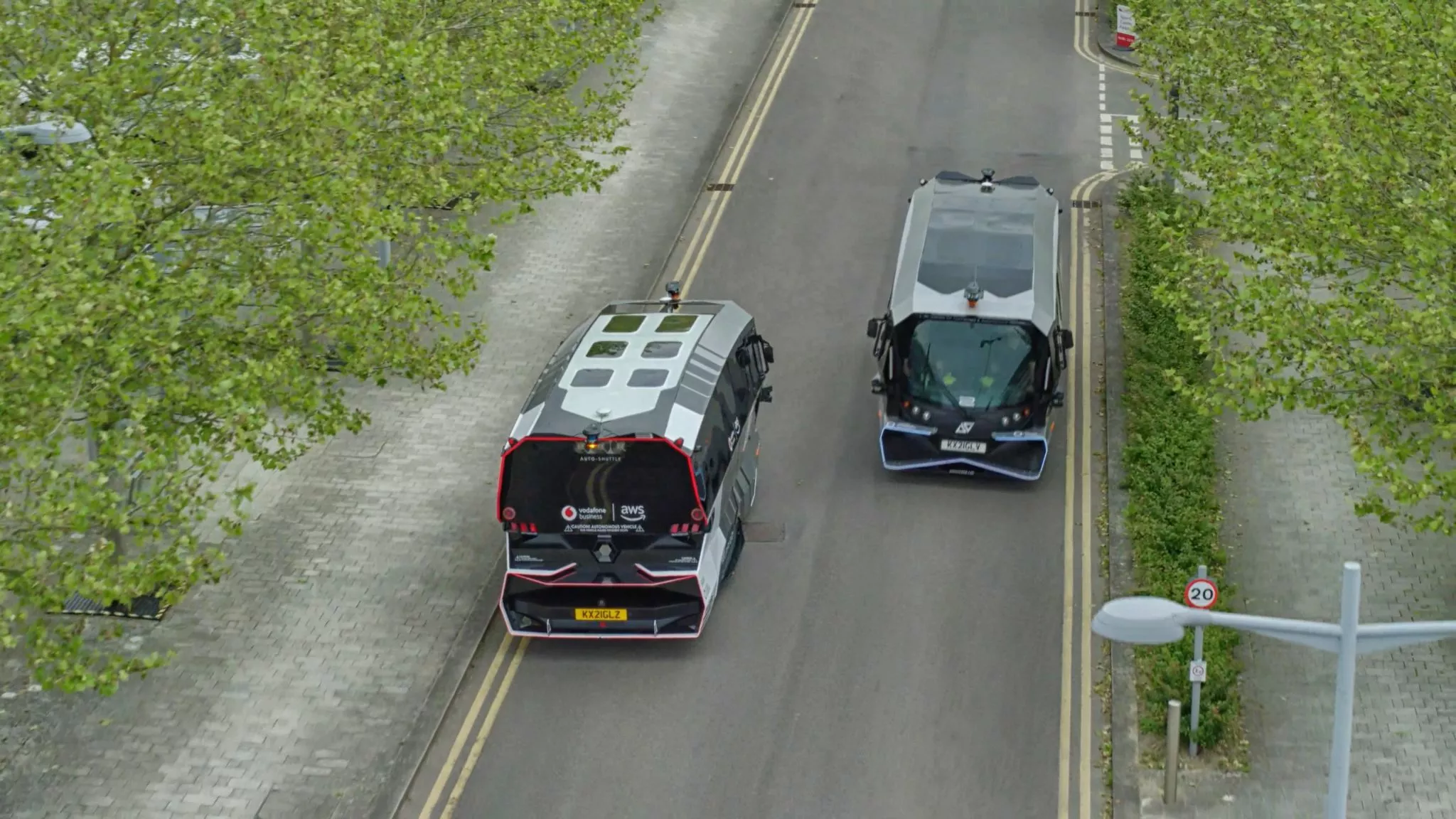 انطلاق تجارب الباصات البريطانية ذاتية القيادة في الطرق الأوروبية بتصميم ملفت للأنظار 6