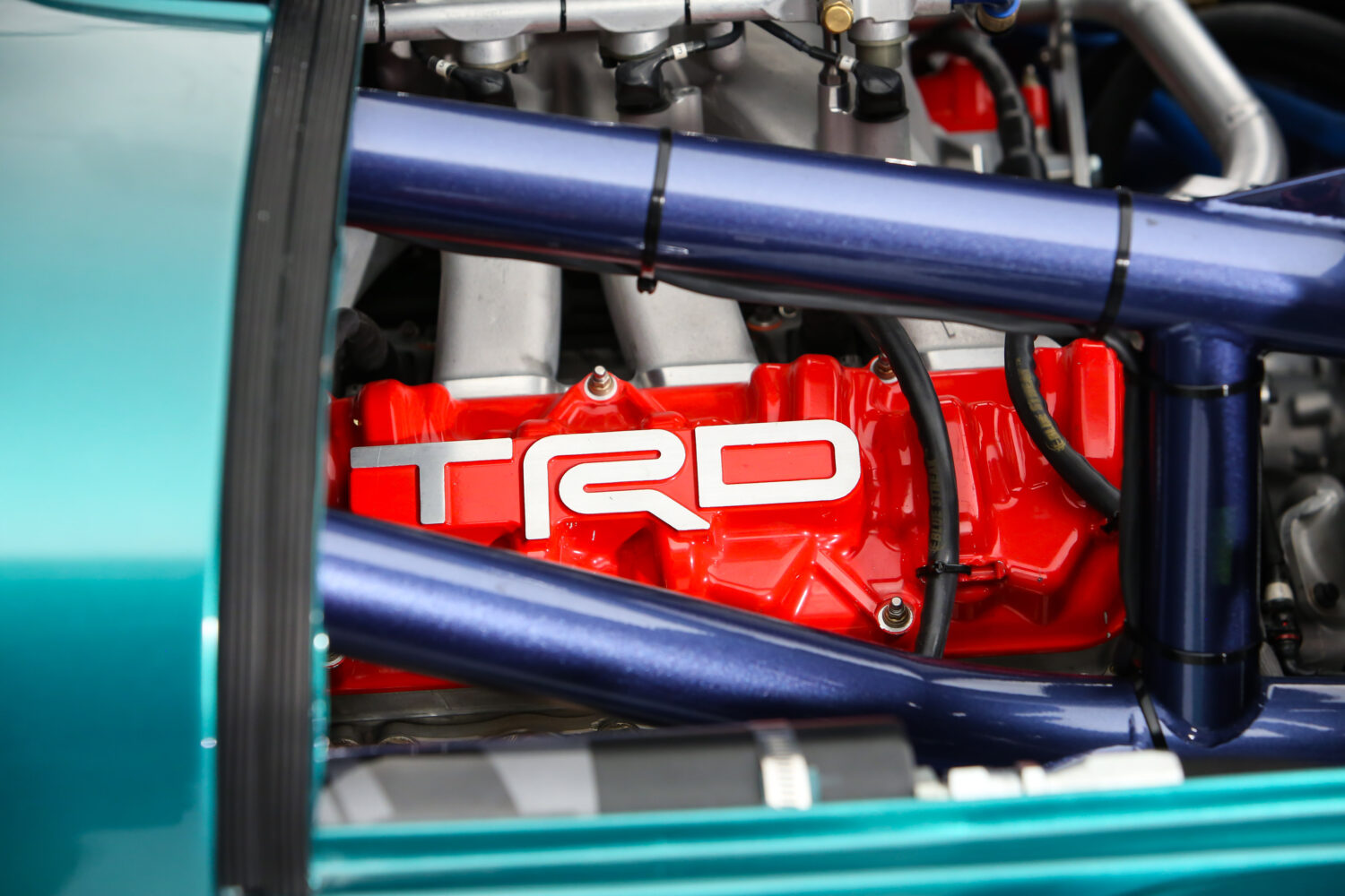تويوتا تدشن FJ بروزر الاختبارية بتعديلات فائقة للطرق الوعرة و محرك V8 من سيارة ناسكار 8