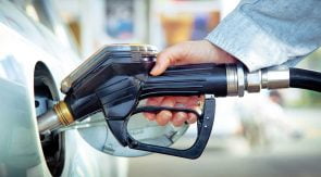 أبرز 7 أسباب لزيادة استهلاك الوقود بالسيارة 1