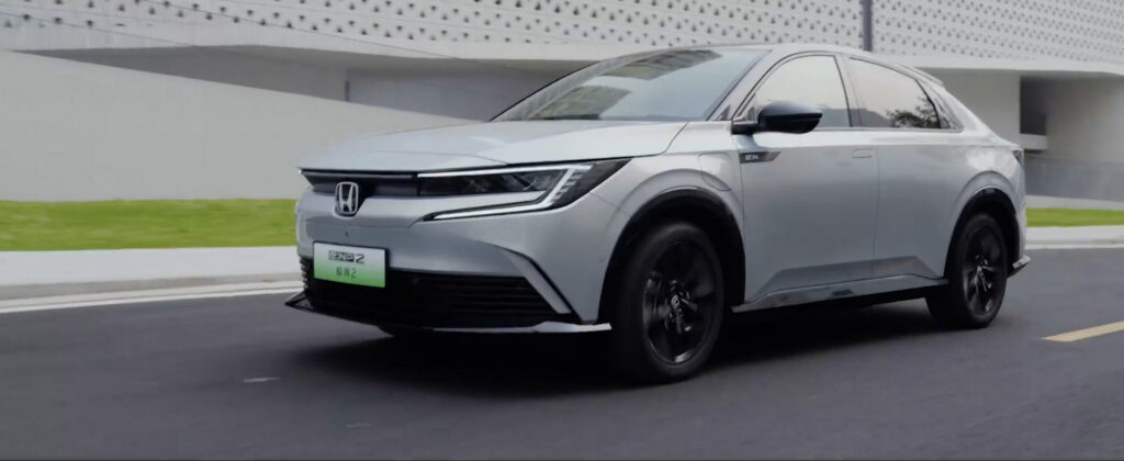 هوندا تكشف عن سيارتين كروس أوفر جديدتين في معرض بكين للسيارات 2024 1