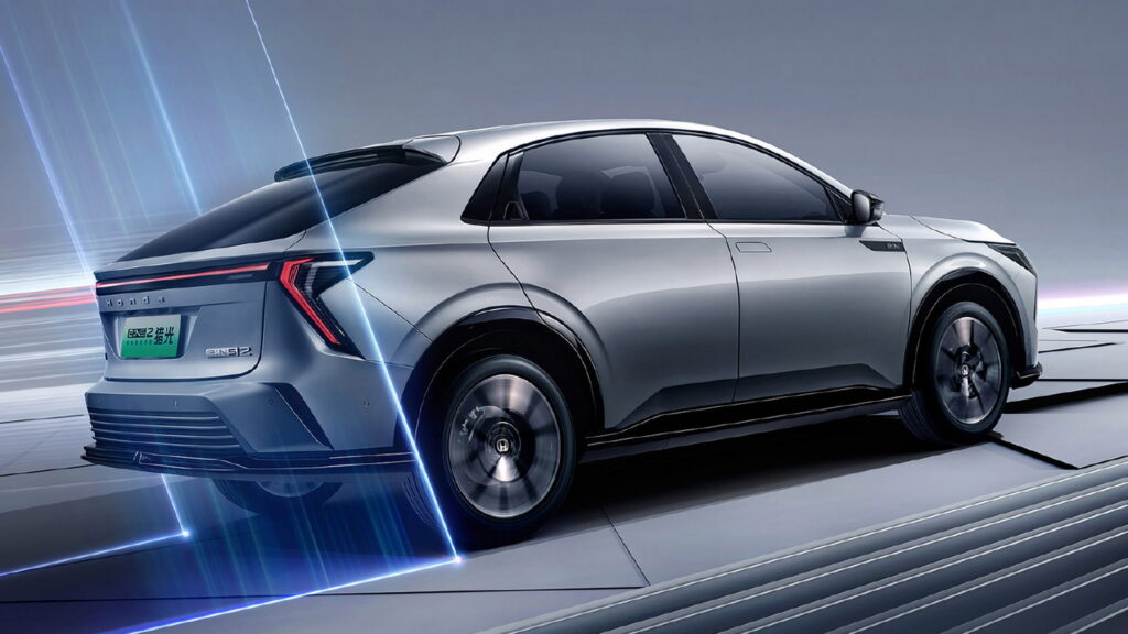 هوندا تكشف عن سيارتين كروس أوفر جديدتين في معرض بكين للسيارات 2024 12