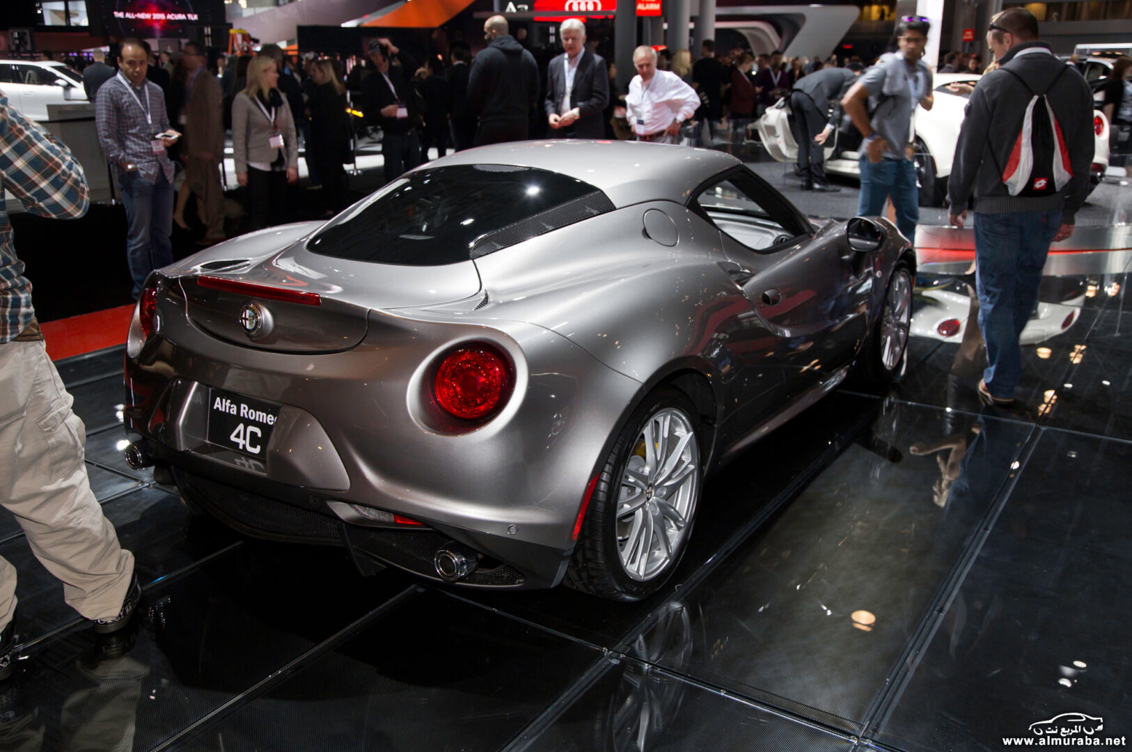 http---image.motortrend.com-f-wot-1404_2015_alfa_romeo_4c_launch_edition_arrives_this_june-72848103-2015-Alfa-Romeo-4C-Launch-Edition-rear-three-quarters-03