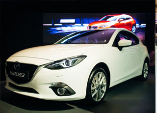 مازدا 3 2014 الجديدة تعرض نفسها صور واسعار ومواصفات Mazda 3 2014 2