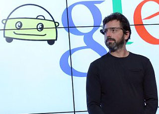 هل ستسمح دول الخليج بإستخدام نظارات جوجل اثناء قيادة السيارات؟