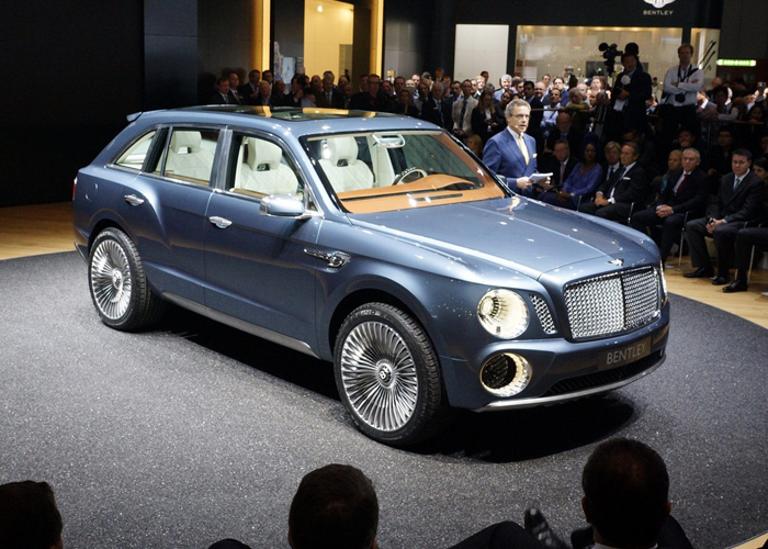 بنتلي تنشر مزيداً من التفاصيل عن سيارتها القادمة ذات الدفع الرباعي Bentley SUV 3