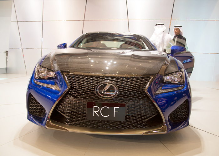 لكزس ار سي اف 2015 الجديدة كلياً "تقرير وصور وفيديو ومواصفات واسعار" Lexus RC F 1