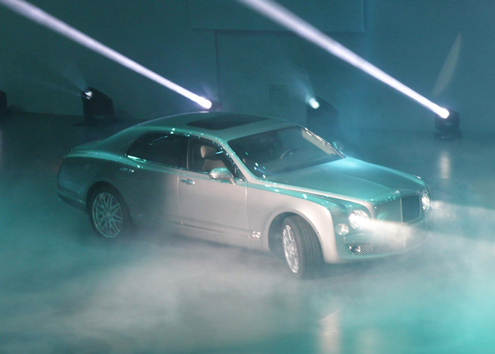 "بالصور" بنتلي تعرض نموذجها الهجين الأول مولسان كونسبت في معرض بكين Bentley Mulsanne 3