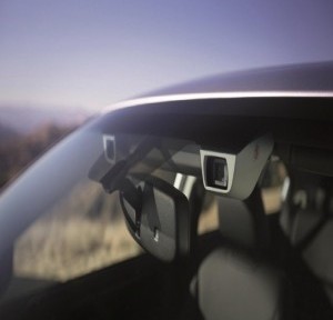 سوبارو تكشف عن احدث تكنولوجيا السيارات نظام المشاهدة المجسمة EyeSight